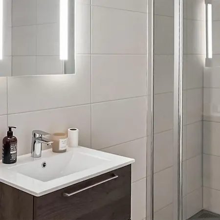 Awesome In With Sauna 아파트 *